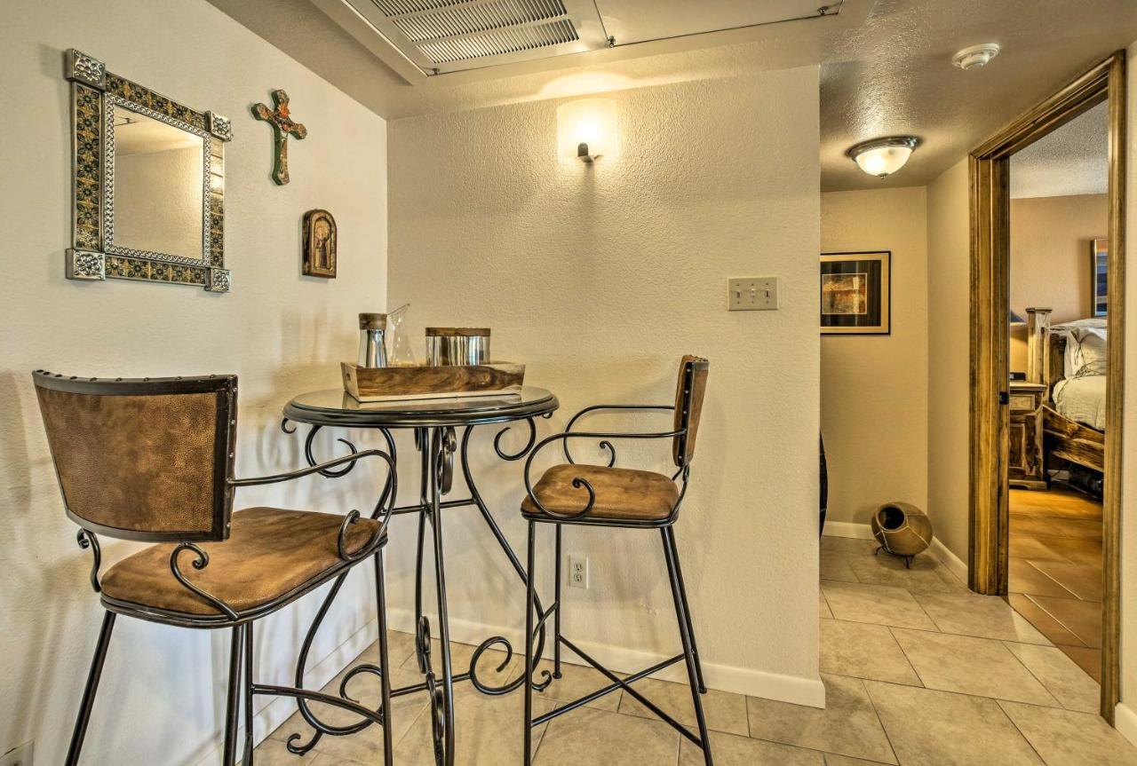 Апартаменти Adobe-Style Abode With Amenities - Walk To Plaza! Санта-Фе Екстер'єр фото